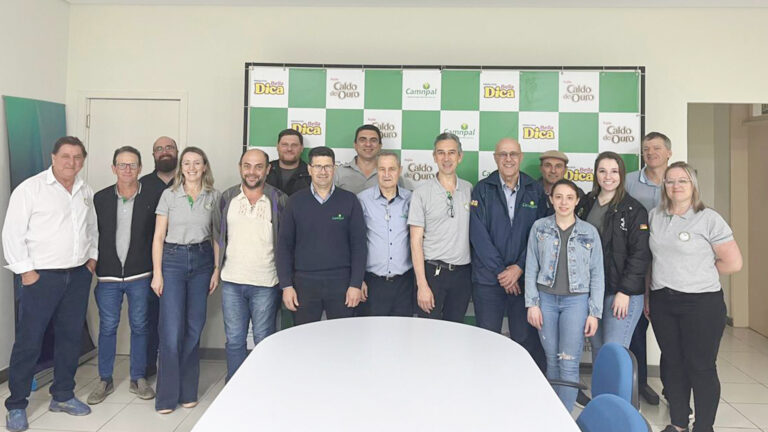 Read more about the article Visita técnica fortalece parceria entre cooperativas e promove desenvolvimento regional