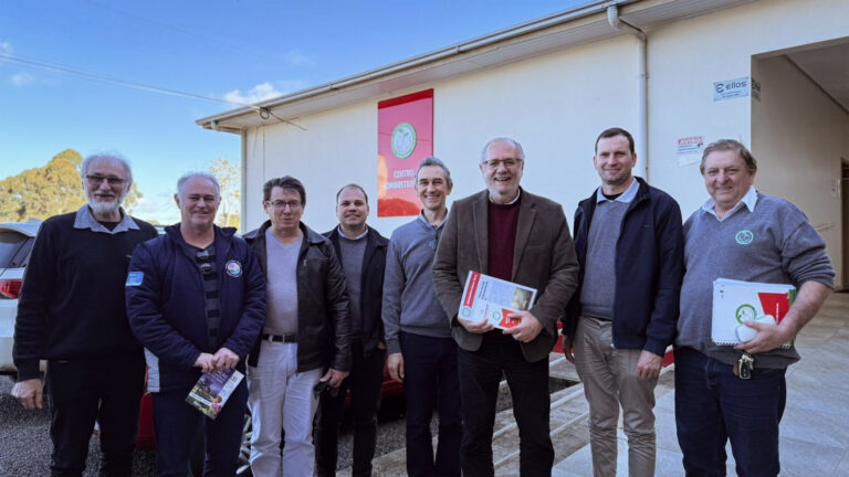 Leia mais sobre o artigo Deputado Miguel Rossetto visita Cooperativa Nossa Terra e elogia avanço da agricultura familiar