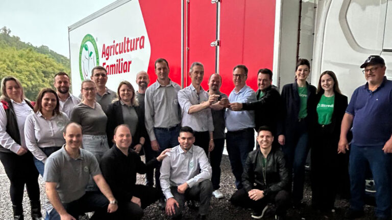 Leia mais sobre o artigo Cooperativa Nossa Terra amplia frota com novo caminhão Scania P320 no âmbito do programa “Expande Nossa Terra”