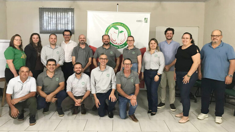 Leia mais sobre o artigo Nossa Terra investe em pessoas: um dia dedicado ao desenvolvimento humano e à governança cooperativa